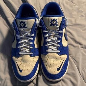 Dunk Low Jackie Robinson Nike Blue and Cream Athletic Shoes